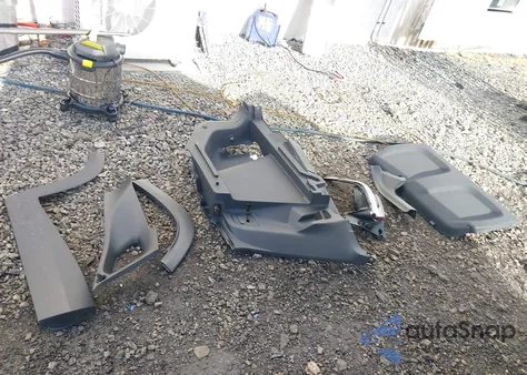 2025 Chevrolet Trax Fwd 2Rs from USA, damaged, VIN KL77LJEP5SC128329